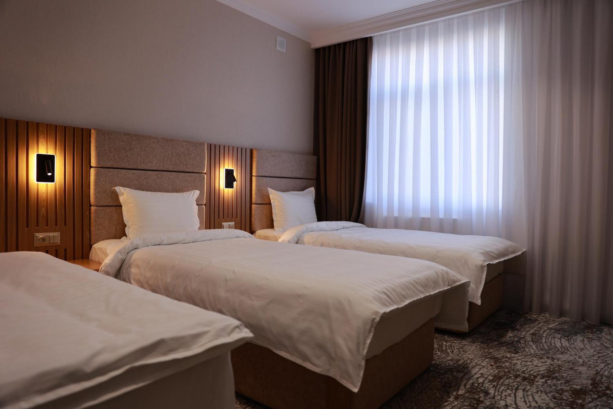 Damir Hotel Nukus Eksteriør bilde