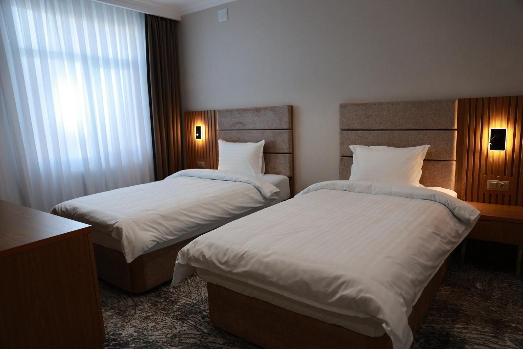 Damir Hotel Nukus Eksteriør bilde